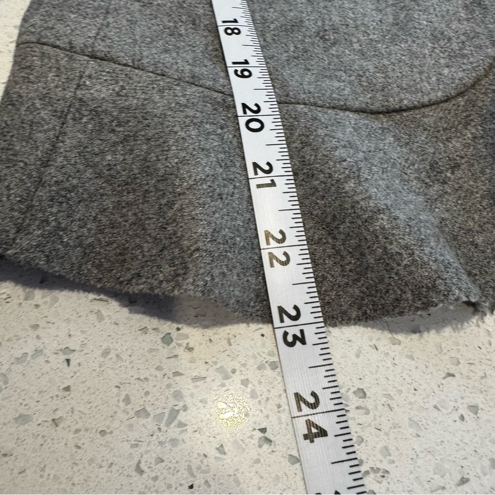 J.Crew Classic Gray Wool Ruffle Front Blazer Raw Edge Peplum Jacket Size 2 - Picture 7 of 10